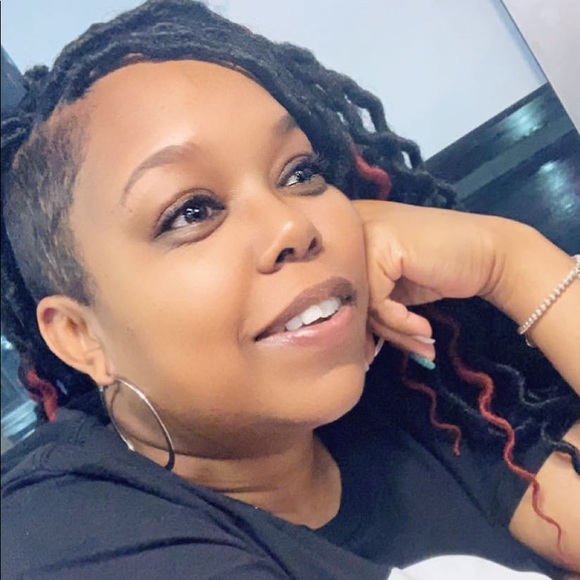 Meet the Posher - Picture 3 of 3